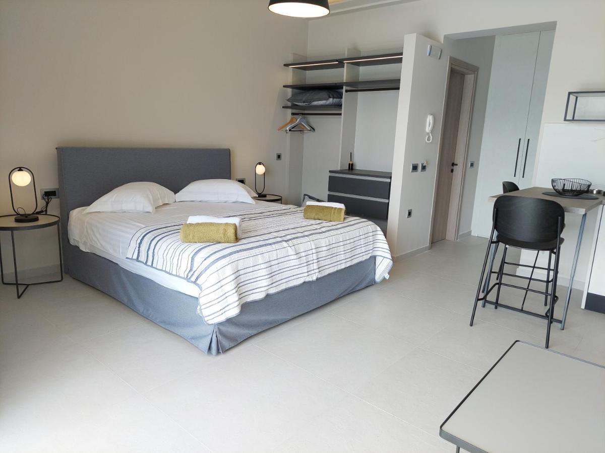 Alekos Beach Houses-Elia Villas Ликсури Екстериор снимка