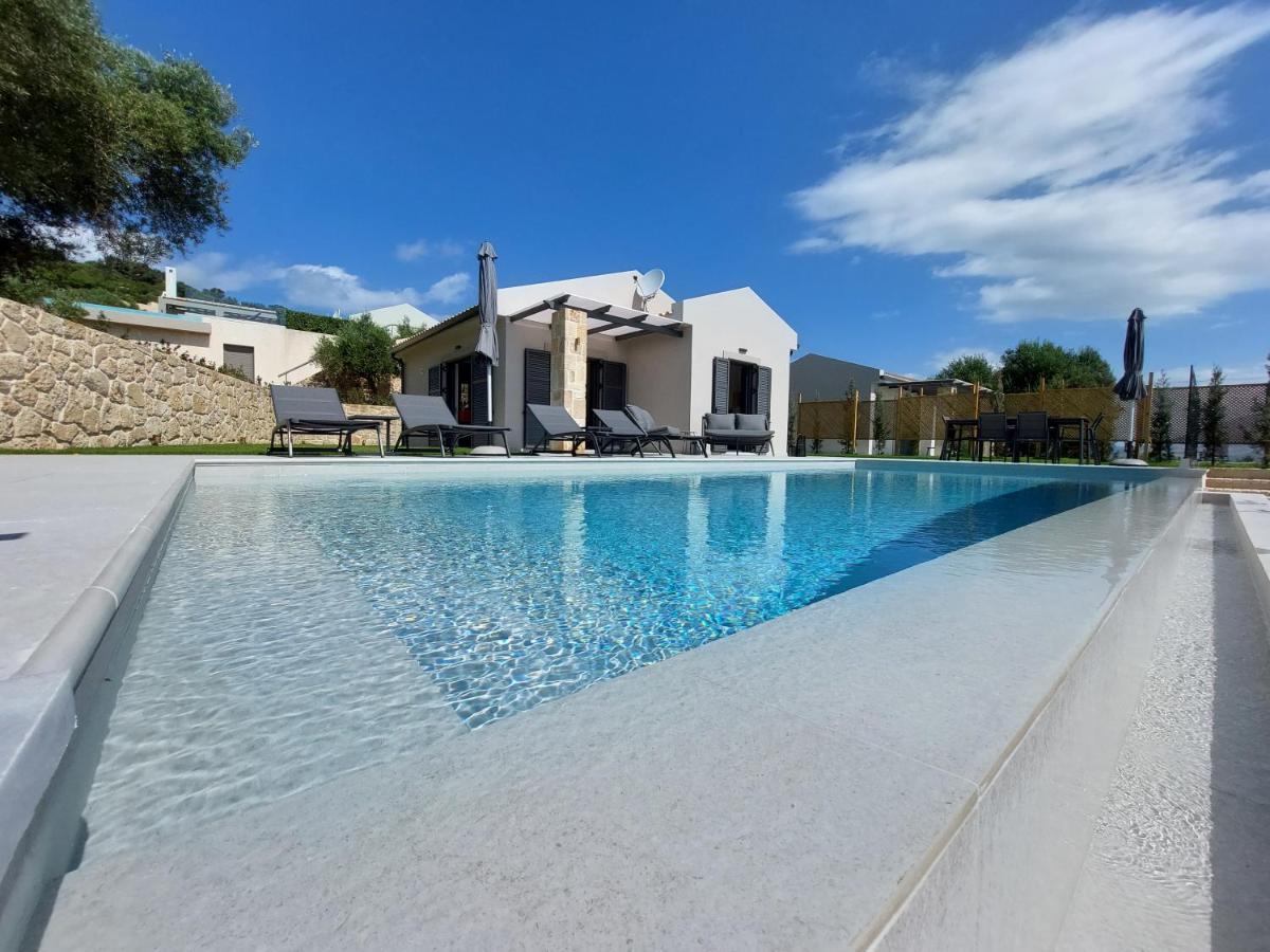 Alekos Beach Houses-Elia Villas Ликсури Екстериор снимка